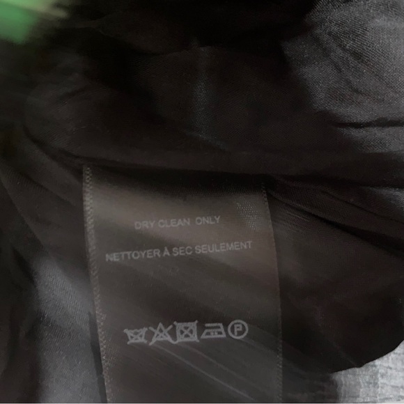 URBAN OUTFITTERS  AUBREY OFF THE SHOULDER SMOCKED RUFFLE MINI DRESS MULTICOLOR - Picture 10 of 15